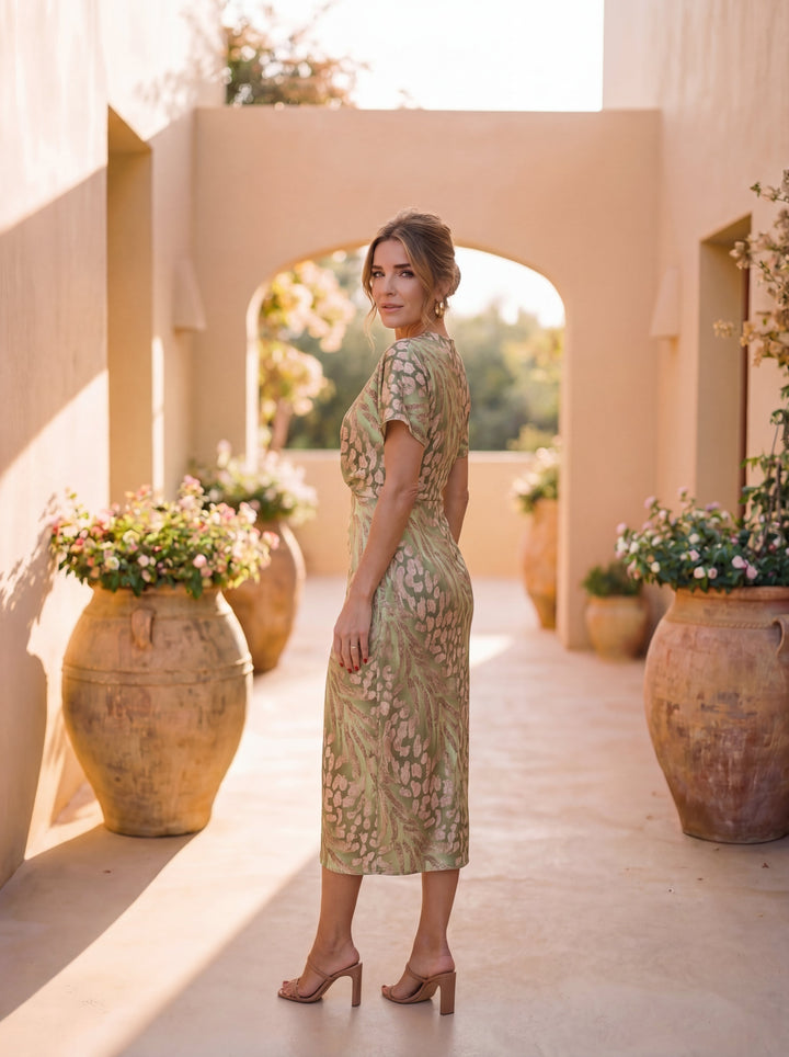 Giulia – Vestito elegante in tessuto leggero e fluido