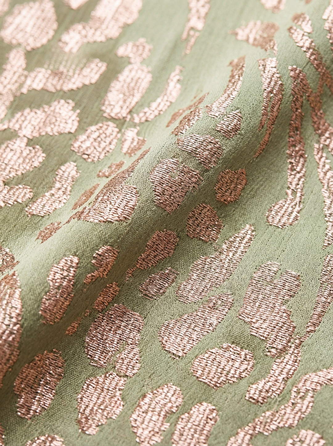 Giulia – Vestito elegante in tessuto leggero e fluido