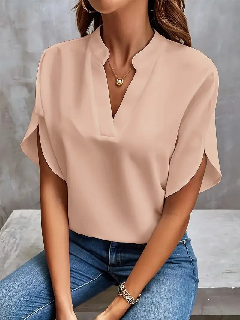 Concetta™ | Camicia Scollatura a V dal Taglio Morbido e Raffinato